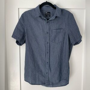 Public Opinion men’s short-sleeve button down, size S